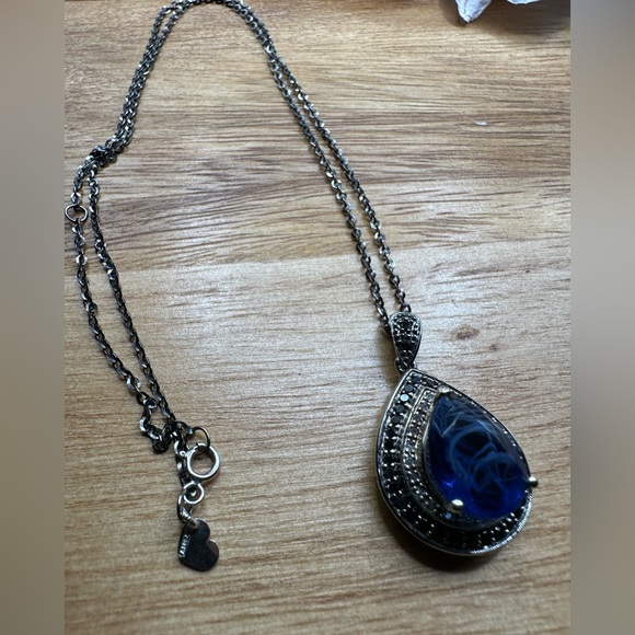 Black and white Diamond pendant - Picture 2 of 11